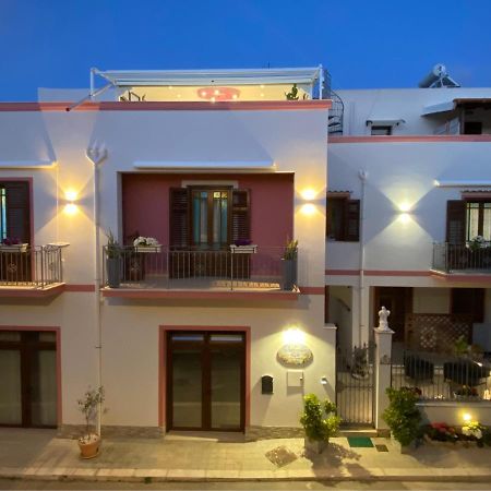 B&B Le Onde Del Mare San Vito Lo Capo Kültér fotó